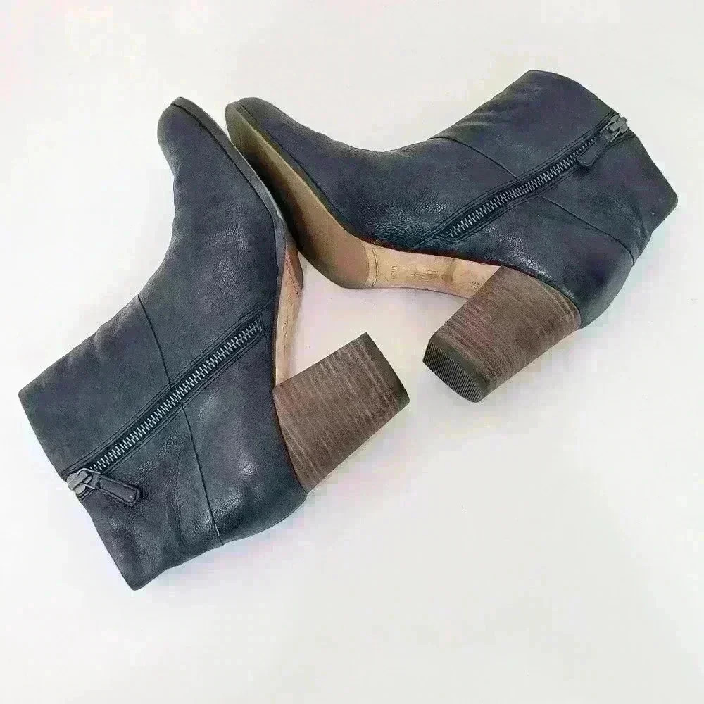 Cole Haan Cassidy Black Leather Bootie Sz 8.5 - Picture 16 of 16